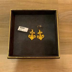 Never Used Gold Fleur-de-lis Earings